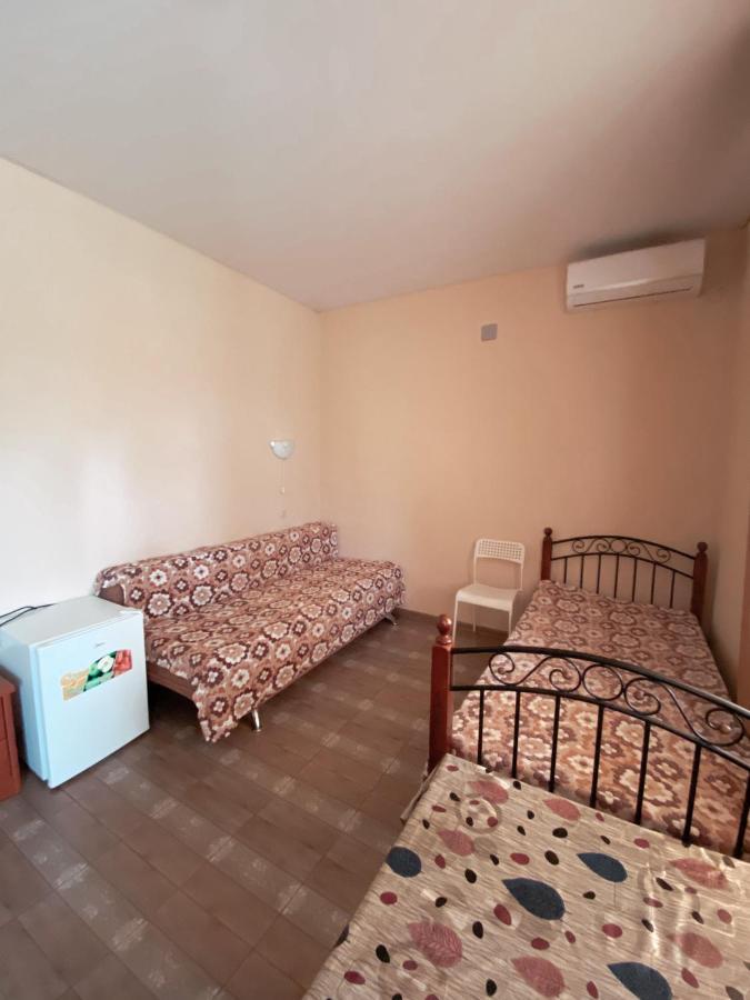 Guest House Harmony Pizunda Exterior photo