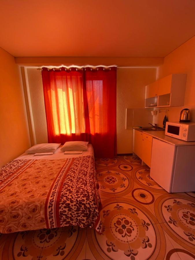 Guest House Harmony Pizunda Exterior photo