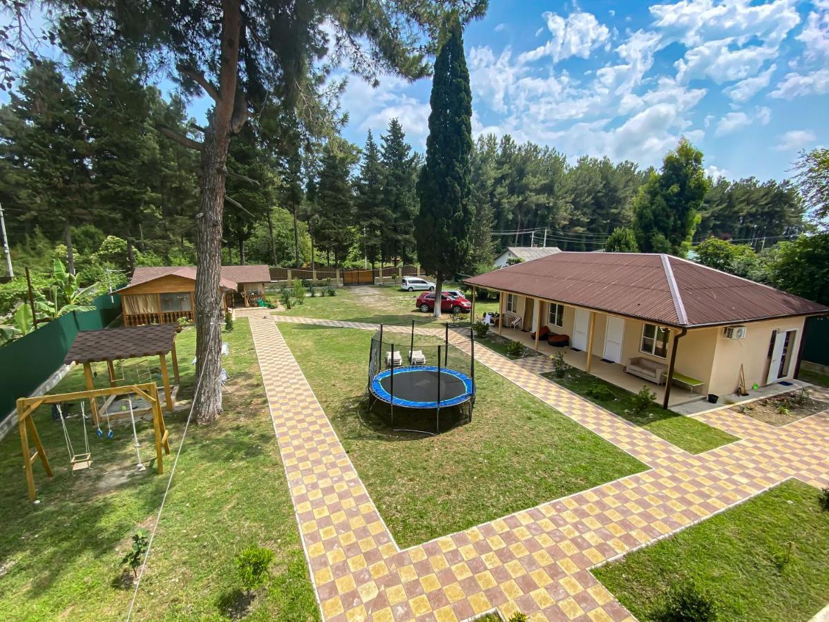 Guest House Harmony Pizunda Exterior photo